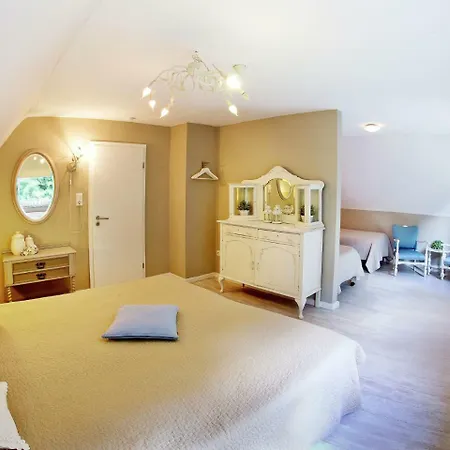 Villa Luxurious In With Garden Offering Mountain Views Schutzbach