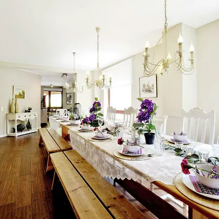 Luxurious In With Garden Offering Mountain Views Villa *